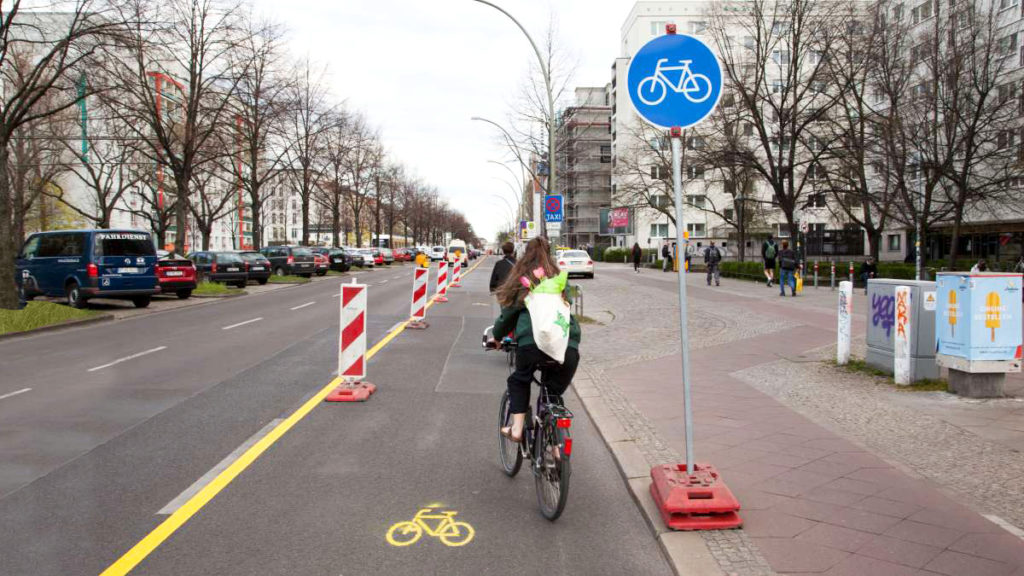 velo piste cyclable provisoire urbanisme tactique